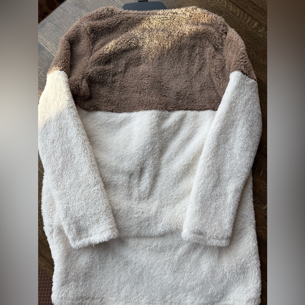 Two-Tone Fuzzy Sweater - Picture 6 of 7